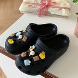  Dép cross charm ong gấu bánh 