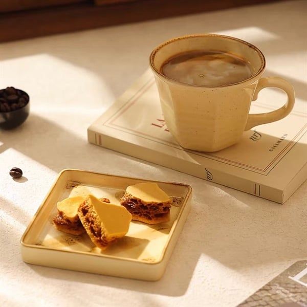  Cốc sứ be đĩa vuông kẻ caro 200ml 