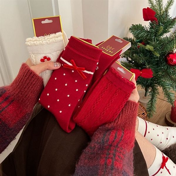  Tất Songmu len tone đỏ trắng 