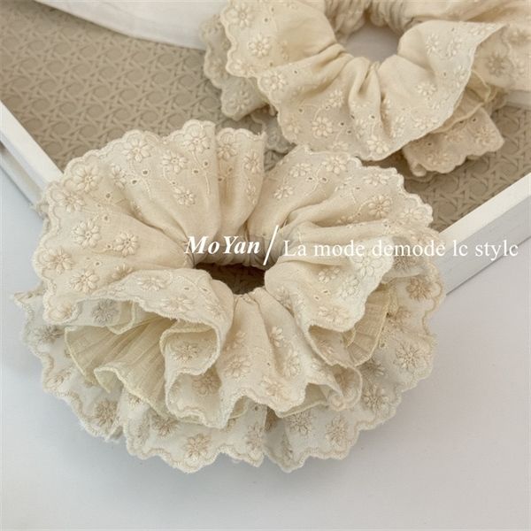  Scrunchies đăng ten hoa 