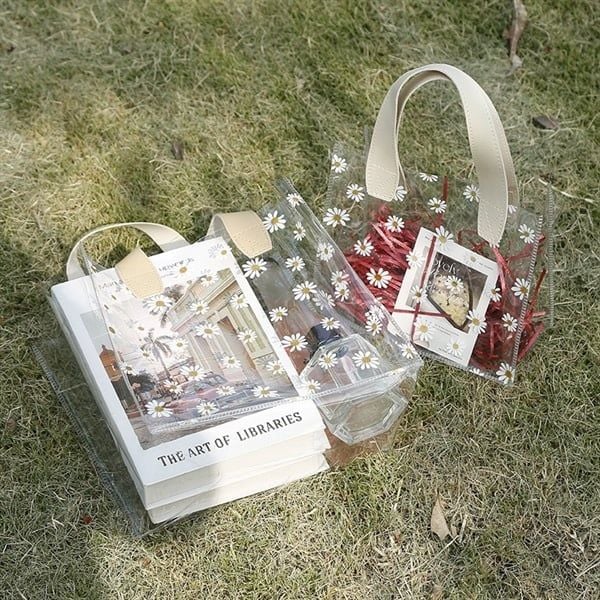  Túi quà trong hoa cúc quai da 