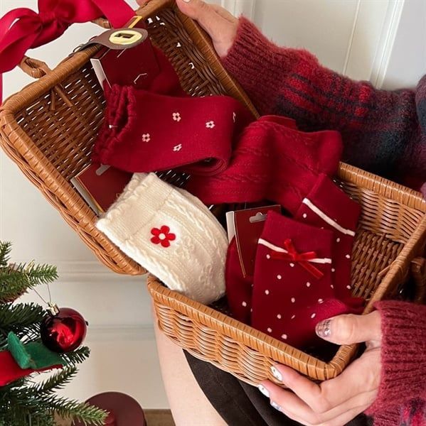  Tất Songmu len tone đỏ trắng 