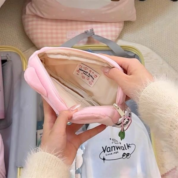  Hộp bút bông thú tai nổi 