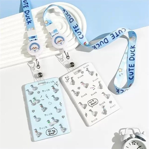  Dây đeo thẻ nhựa trong Vịt nhí 