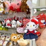  Móc khoá Hello Kitty váy bò mũ caro đỏ túi xách 