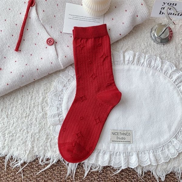  Tất Tom's family tone đỏ hình nổi nhí 