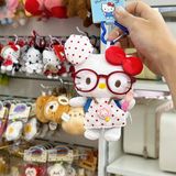  Móc khoá Hello Kitty đeo kính đầu bếp chấm bi 