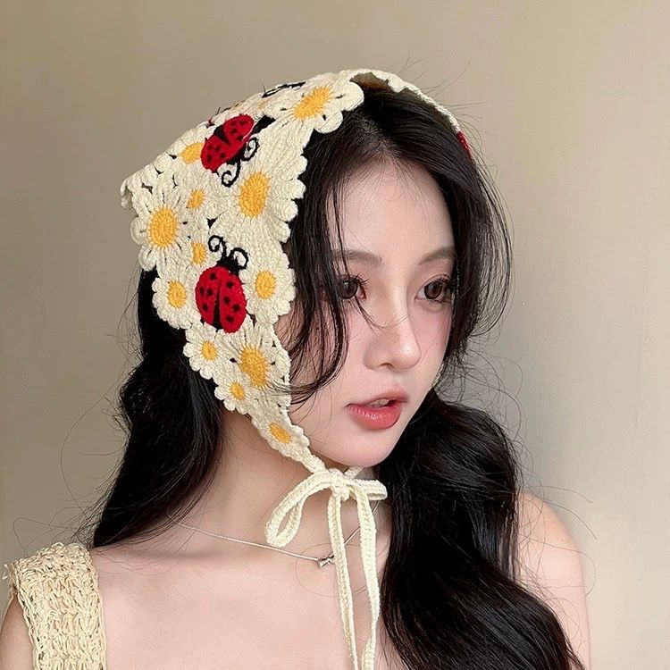  Khăn len tam giác trùm đầu - Cánh cam 