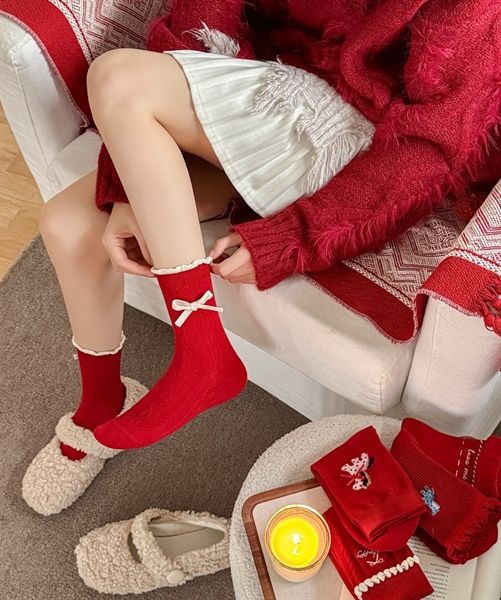  Tất Susufish tone đỏ gân xích nơ trắng 