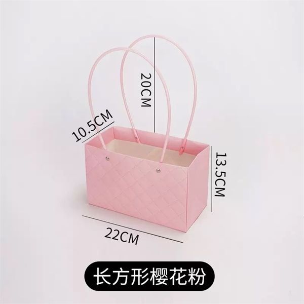  Túi quà vân trám chữ nhật quai nhựa 