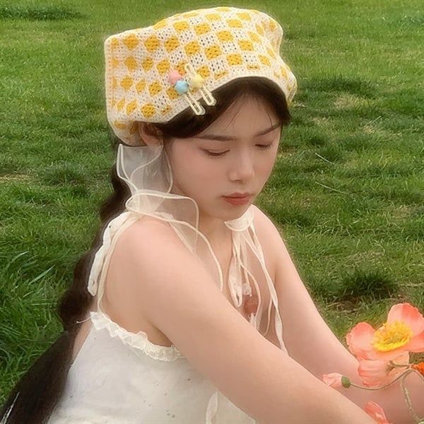  Khăn len tam giác trùm đầu - Caro vàng 