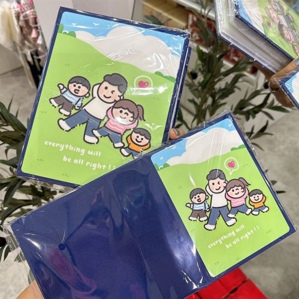  Album ảnh gia đình trên thảm cỏ 