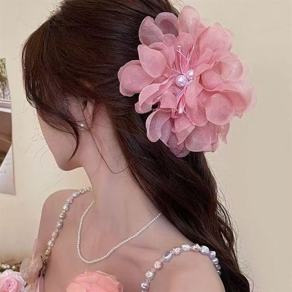  Kẹp càng cua hoa nhiều cánh nhuỵ ngọc trai 