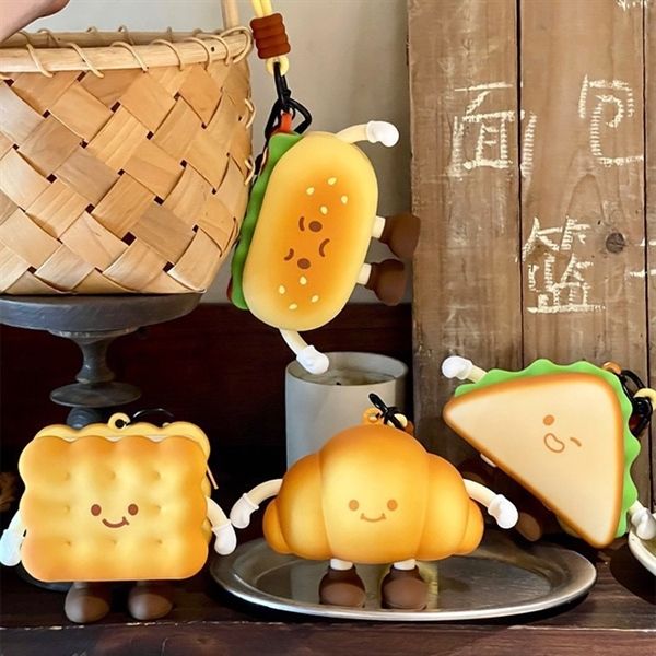  Ví móc khoá bánh Q UNCLE 