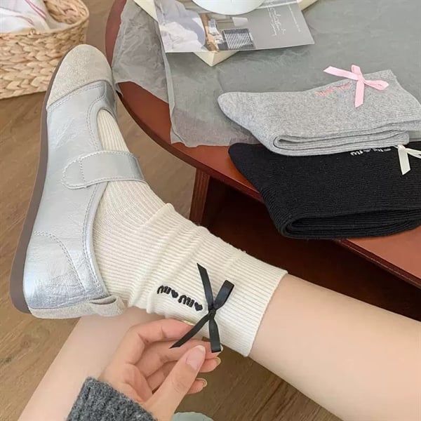  Tất Miu Miu gân nơ 