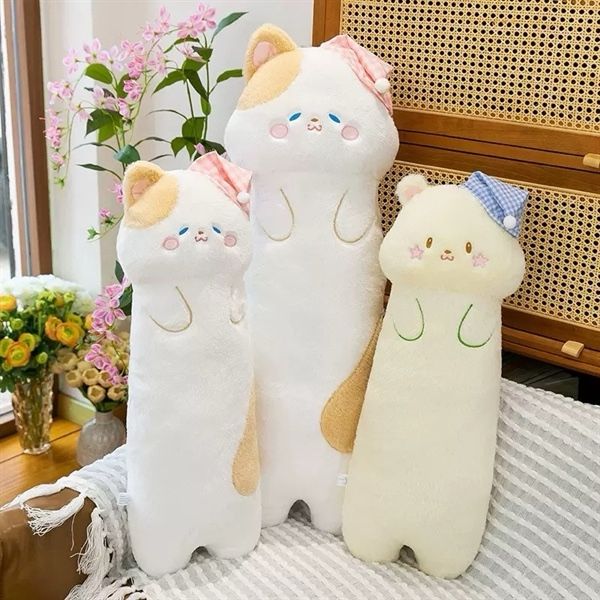  Mèo ôm dáng dài đội mũ ngủ 