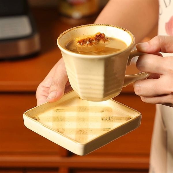  Cốc sứ be đĩa vuông kẻ caro 200ml 