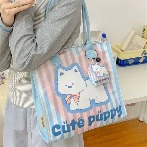  Túi tote cứng vuông kèm móc khoá 