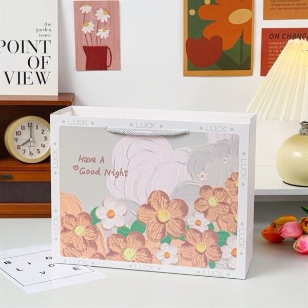  Túi quà hoa viền LUCK 