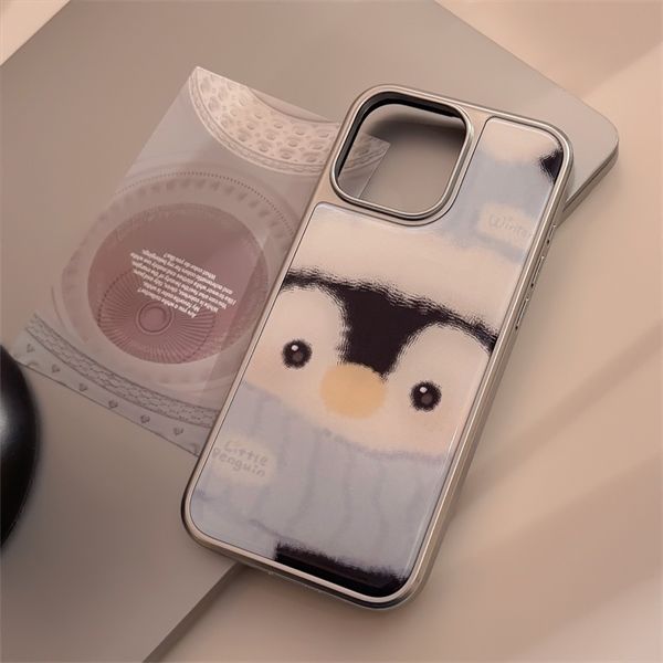  Ốp cánh cụt quàng khăn đội mũ 