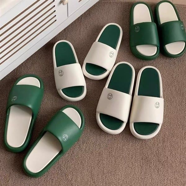  Dép quai ngang xanh trắng logo cún 