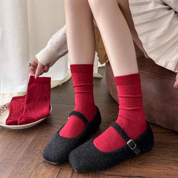  Tất Tom's family tone đỏ hình nổi nhí 