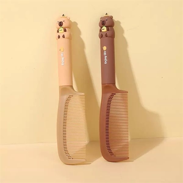  Lược Capybara ôm quả 