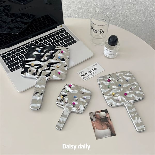  Gương cầm tay sóng đính ngọc 