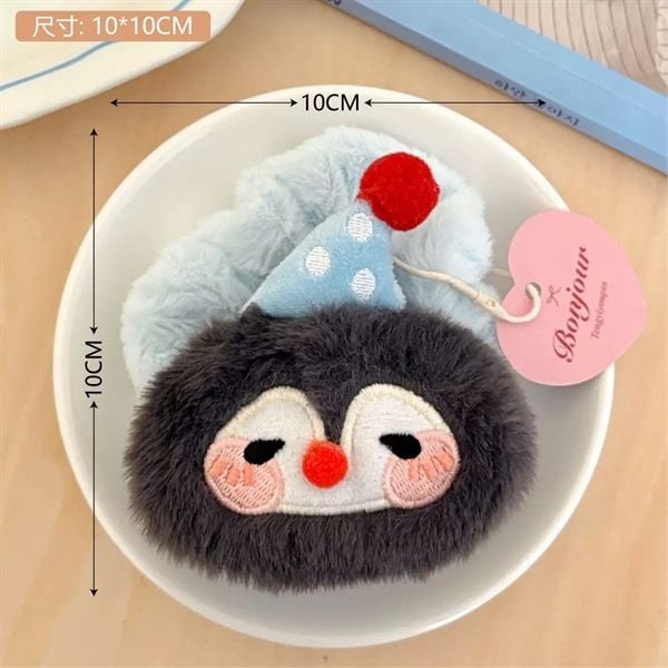  Chun bông cánh cụt đội mũ 