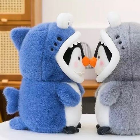  Cánh cụt bông cosplay cá mập 