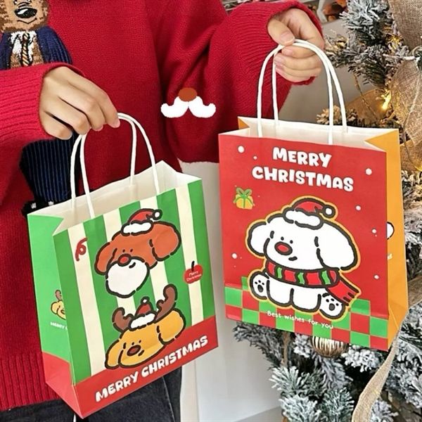  Túi quà quai giấy Cún Giáng Sinh 21x18x8cm 