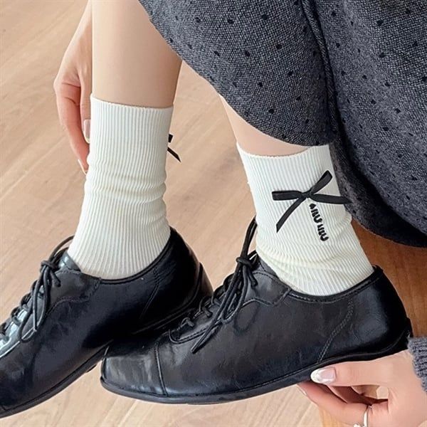  Tất Miu Miu gân nơ 