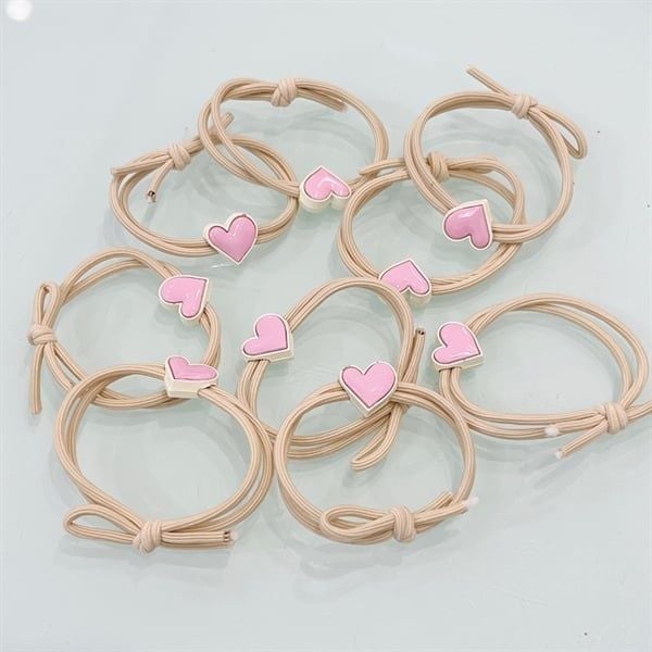  Chun buộc tóc trái tim hồng 
