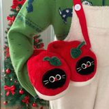  Dép lông mèo táo đỏ 