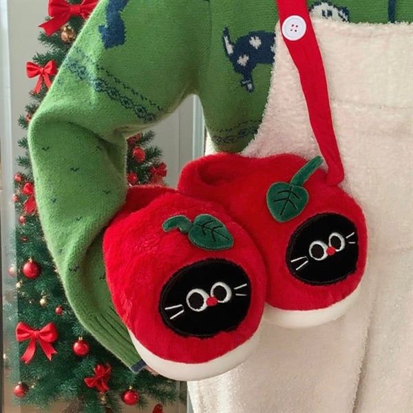  Dép lông mèo táo đỏ 