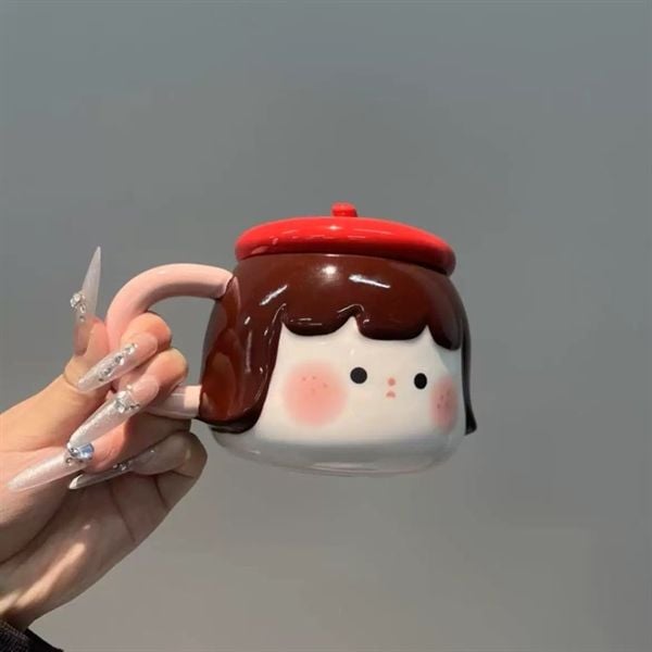 Cốc sứ bé gái mũ nồi đỏ 450ml 