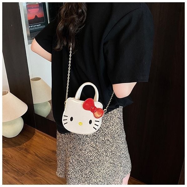  Túi da Hello Kitty đầu chibi quai xách 