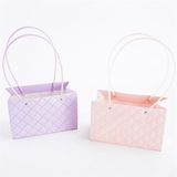  Túi quà vân trám chữ nhật quai nhựa 