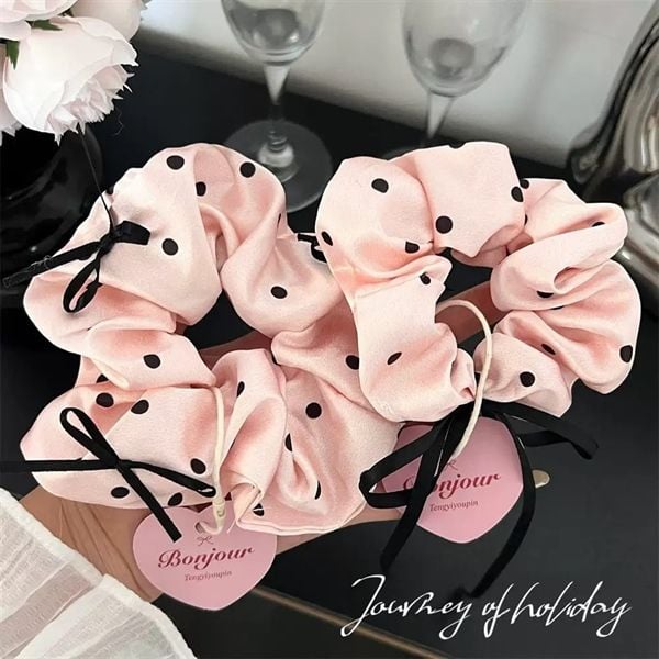  Scrunchies hồng chấm bi nơ đen 