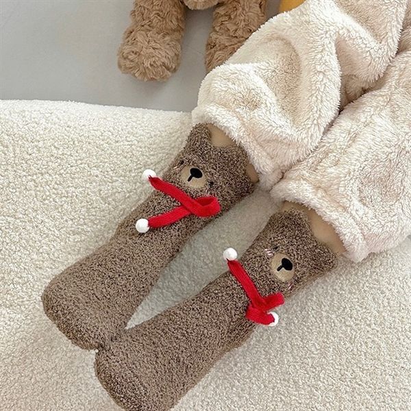  Tất bông Wennie Oni gấu quàng khăn 