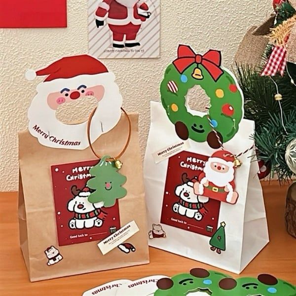  Túi quà giấy Giáng Sinh mix Sticker 