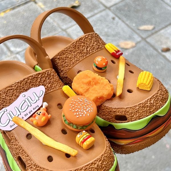  Dép cross Hamburger charm fastfood 