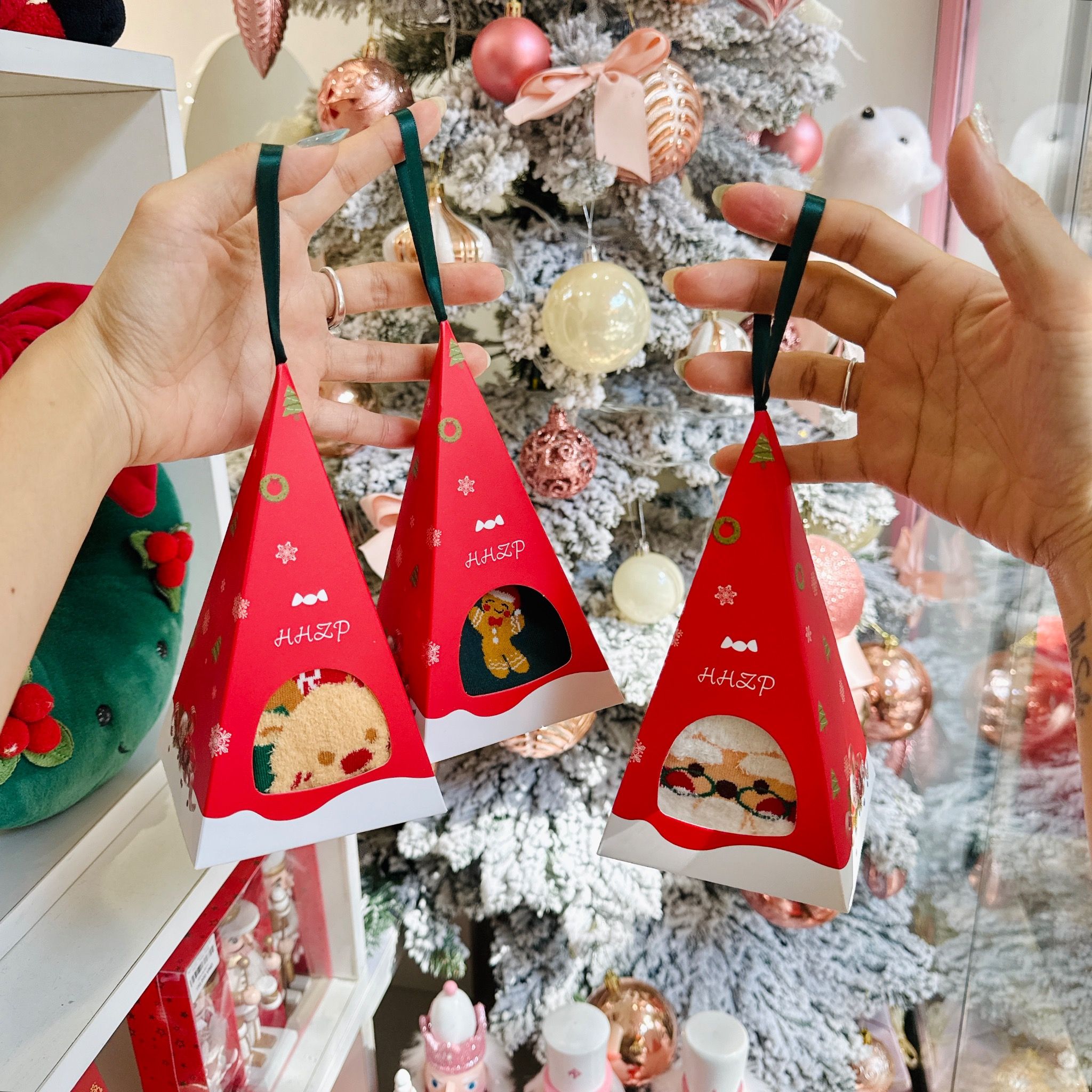  Tất Giáng Sinh bo cổ hộp tam giác 