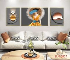 1017 - TRANH TREO PHÒNG KHÁCH SOFA - TRANH TRANG TRÍ - TRANH TREO TƯỜNG CÔ GÁI NGHỆ THUẬT - KIỂU TRANH GHÉP BỘ 3 BỨC | MÃ SLH-6807
