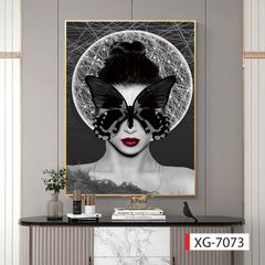 1108 - TRANH TREO HÀNH LANG LỐI ĐI - TRANH TRANG TRÍ - TRANH TREO TƯỜNG CÔ GÁI - KIỂU TRANH DỌC | MÃ XG-7073