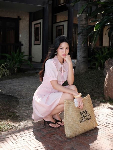 Oversized-collar shirt dress