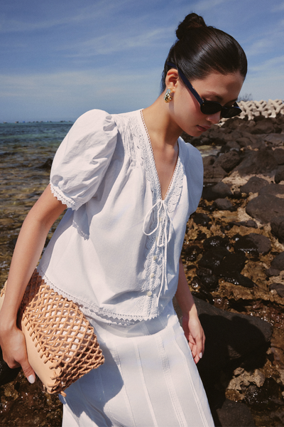 Áo kiểu Betty - Trắng