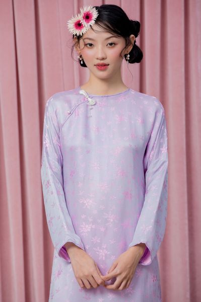 Áo dài Vân Vũ – Hoạ tiết Mai cách thuỷ | Màu tím nhạt