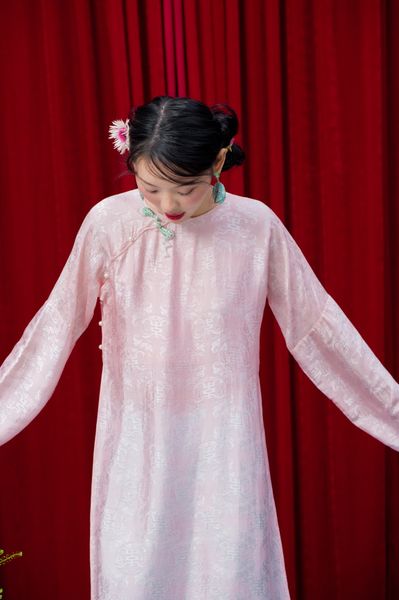 Áo dài Vân Vũ – Hoạ tiết thọ dơi | Màu cam đào