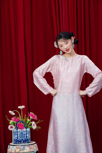 Áo dài Vân Vũ – Hoạ tiết thọ dơi | Màu cam đào